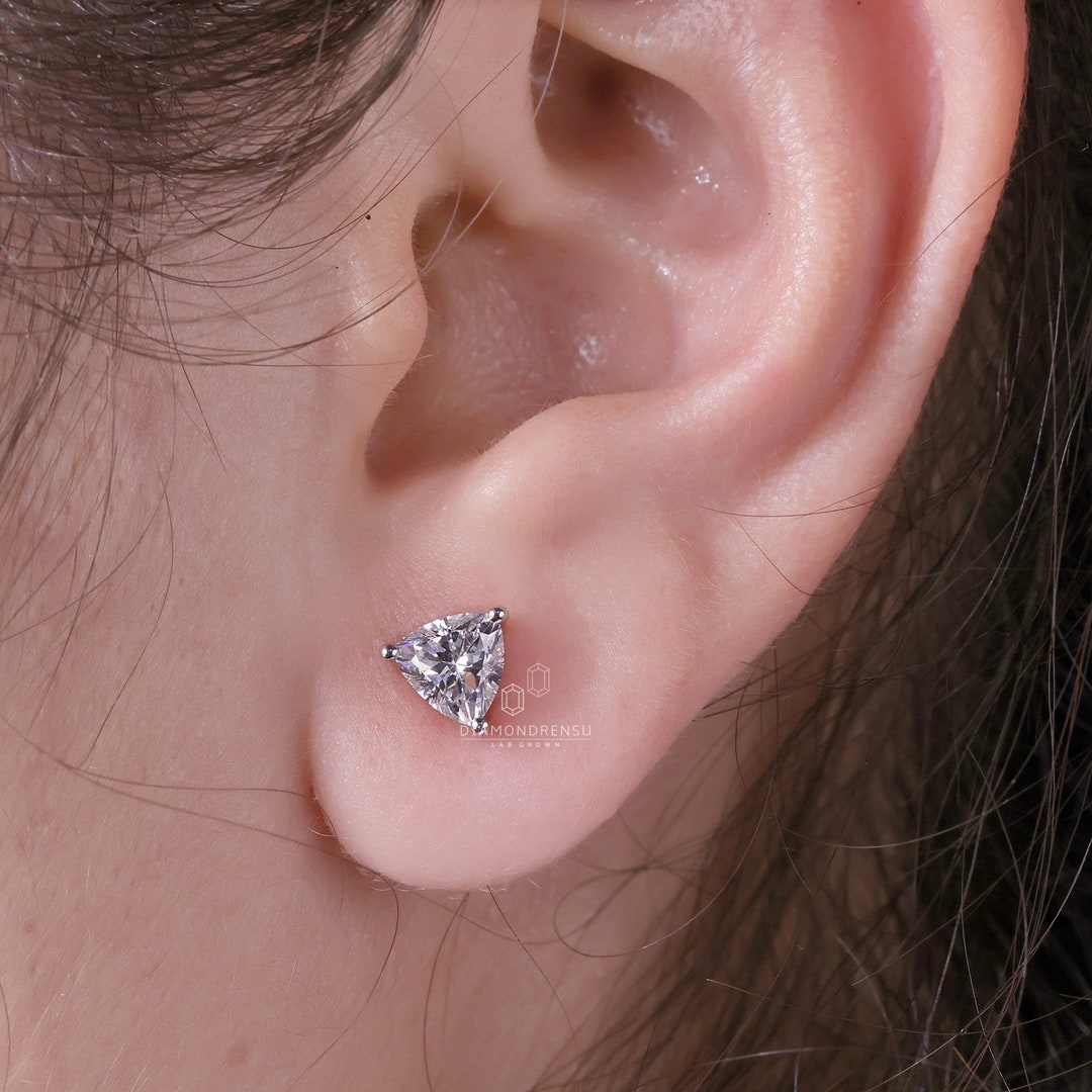 Best lab diamond stud earrings